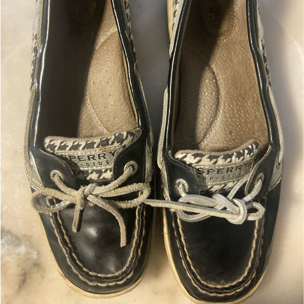 Sperry women’s boat shoes size 8.5